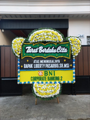 Papan Bunga Duka di Bunguran Barat